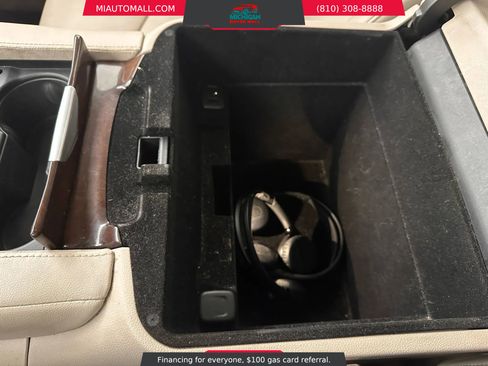 Used 2016 Cadillac Escalade Luxury image 19