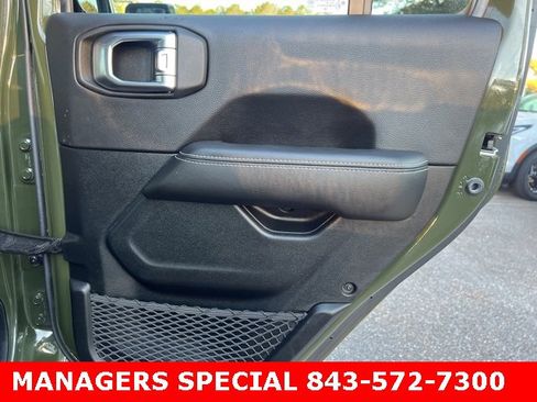 Used 2021 Jeep Wrangler Unlimited Sahara image 29