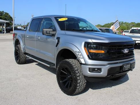 Used 2025 Ford F150 XLT w/ Equipment Group 301A Standard AWD/4WD image 16