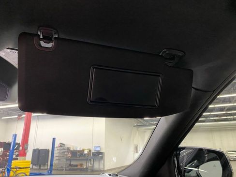 Used 2023 Jeep Grand Cherokee Overland w/ Luxury Tech Group IV image 42