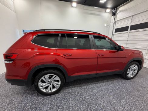 Used 2023 Volkswagen Atlas SE w/ Panoramic Sunroof Package FWD image 7