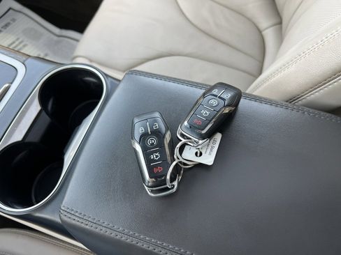 Used 2016 Lincoln MKX Reserve w/ Technology Package image 31