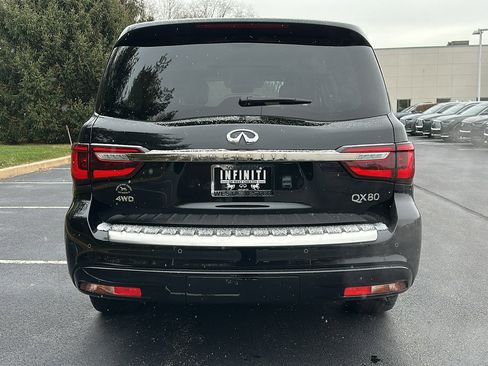 Certified 2024 INFINITI QX80 Premium Select w/ Cargo Package image 6