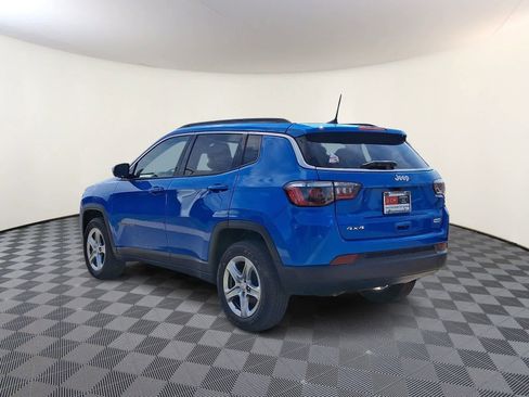 Used 2023 Jeep Compass Latitude w/ Convenience Group AWD/4WD image 7