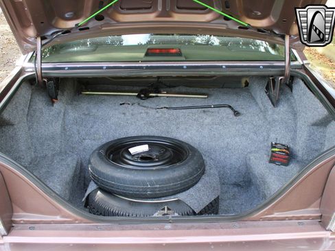 Used 1989 Ford LTD Crown Victoria image 20