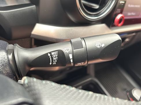 Used 2022 Toyota Tacoma SR5 RWD image 26