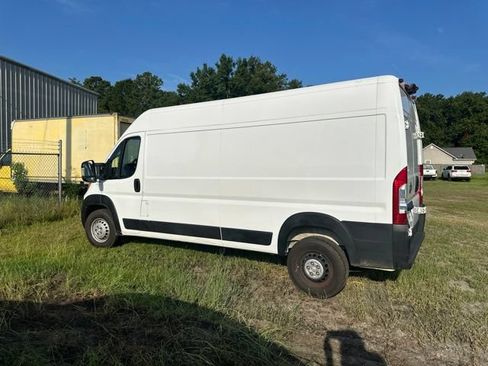 Used 2023 RAM ProMaster 2500 FWD image 9