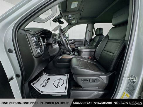 Used 2020 GMC Sierra 3500 Denali w/ Denali Ultimate Package image 22