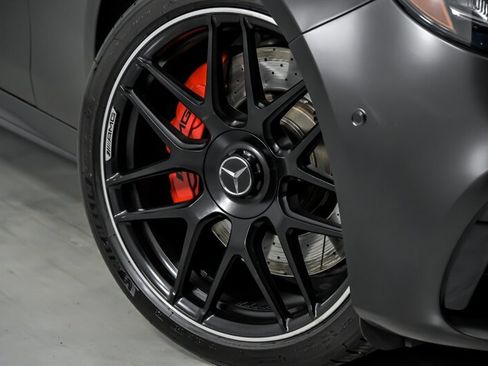 Used 2019 Mercedes-Benz E 63 AMG S image 3