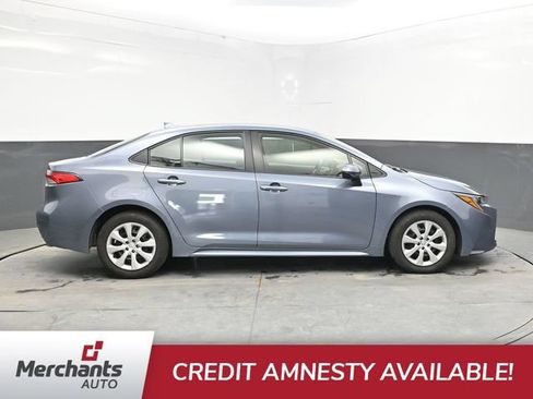 Used 2025 Toyota Corolla LE FWD image 8