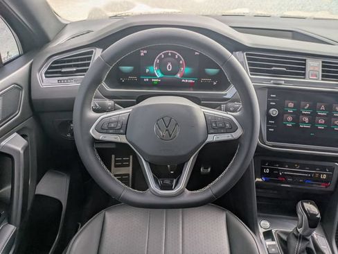 Used 2023 Volkswagen Tiguan SE R-Line FWD image 32