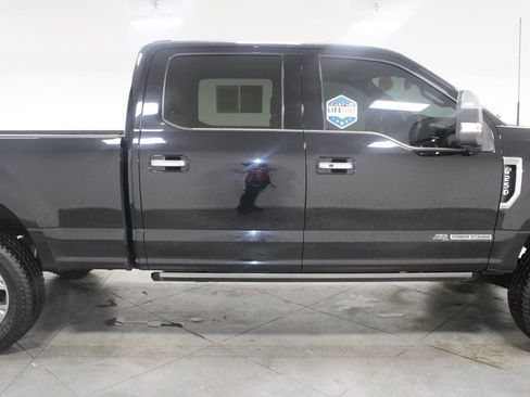 Used 2022 Ford F250 King Ranch w/ King Ranch Ultimate Package image 11