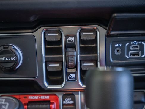 New 2026 Jeep Wrangler Unlimited Rubicon AWD/4WD image 24