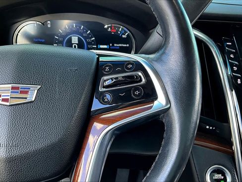 Used 2017 Cadillac Escalade Premium Luxury image 21