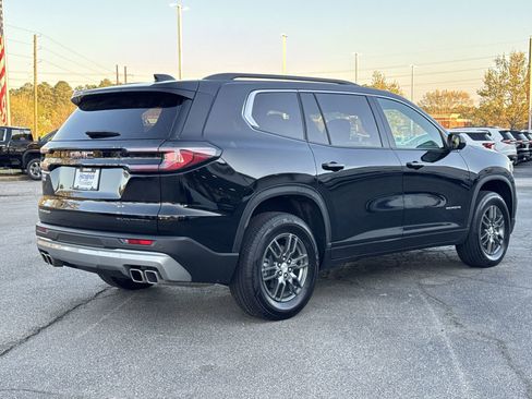 Used 2025 GMC Acadia Elevation image 10