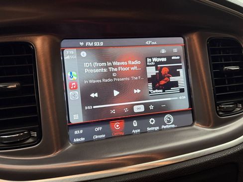 Used 2021 Dodge Charger R/T w/ Blacktop Package image 40