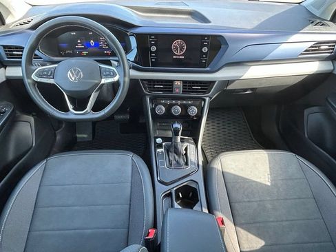 Certified 2023 Volkswagen Taos SE FWD image 10