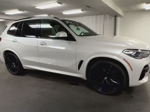 Used 2023 BMW X5 M50i w/ Executive Package image 2