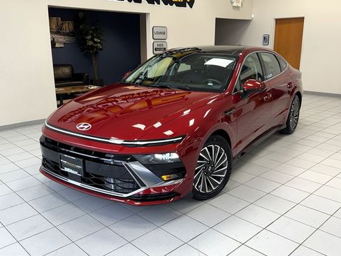 Used 2025 Hyundai Sonata Limited image 62