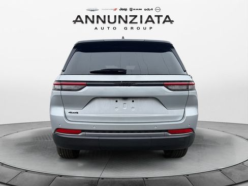 New 2026 Jeep Grand Cherokee Altitude AWD/4WD image 4