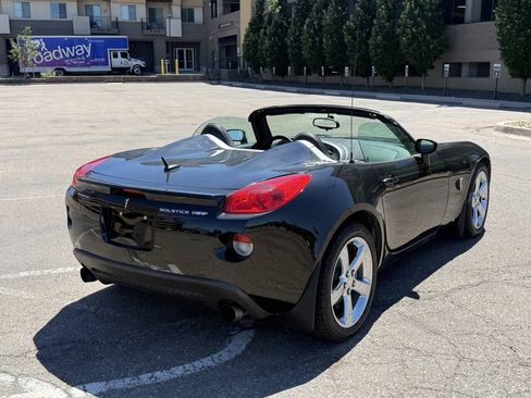 Used 2007 Pontiac Solstice GXP w/ Premium Package RWD image 8