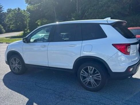 Used 2021 Honda Passport EX-L image 3