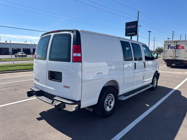 Used 2025 GMC Savana 2500 w/ Driver Convenience Package RWD image 3