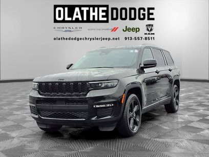 Certified 2022 Jeep Grand Cherokee L Limited w/ Black Appearance Package