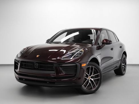 Certified 2026 Porsche Macan AWD/4WD image 6