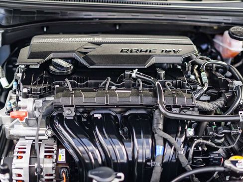 Used 2022 Hyundai Elantra SEL FWD image 28