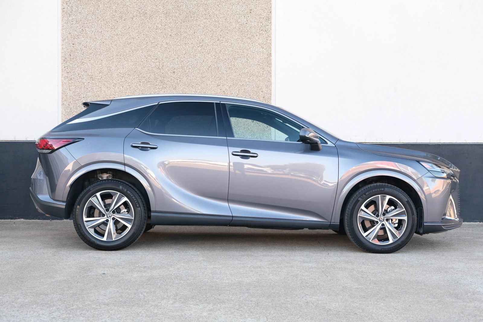 Used 2023 Lexus RX 350 Premium FWD image 11