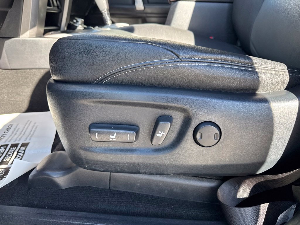 Used 2020 Toyota 4Runner SR5 Premium w/ Moonroof Package AWD/4WD image 46