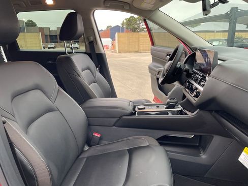 New 2026 Nissan Pathfinder SL AWD/4WD image 38