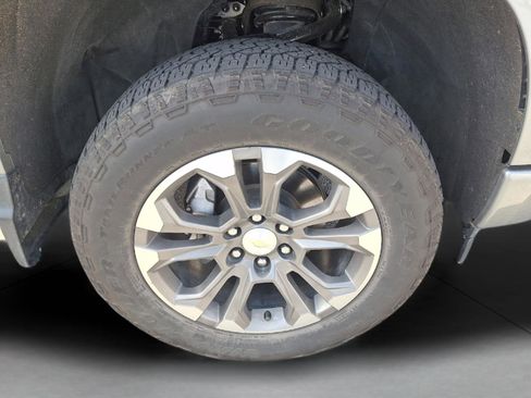 Used 2024 Chevrolet Silverado 1500 High Country w/ Technology Package image 19