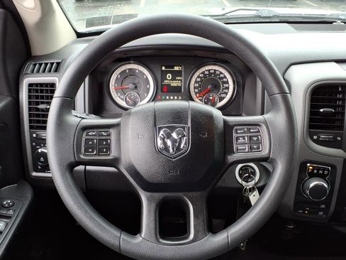 Certified 2018 RAM 1500 Express image 21