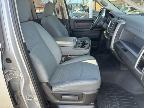 Used 2017 RAM 1500 Express image 12