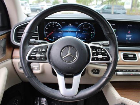 Certified 2022 Mercedes-Benz GLE 350 4MATIC w/ Premium Package image 14