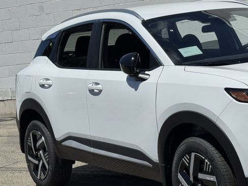 New 2026 Nissan Kicks SV FWD image 4