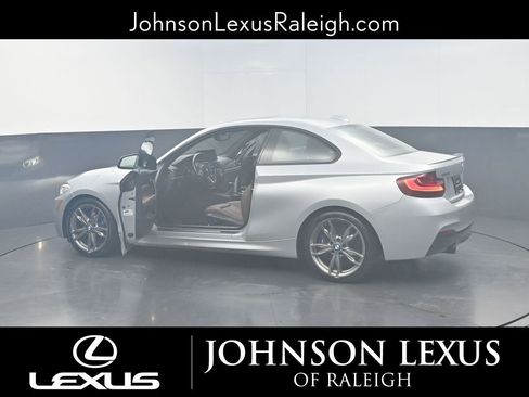 Used 2015 BMW M235i Coupe image 28