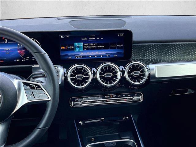 Used 2026 Mercedes-Benz GLB 250 4MATIC image 8