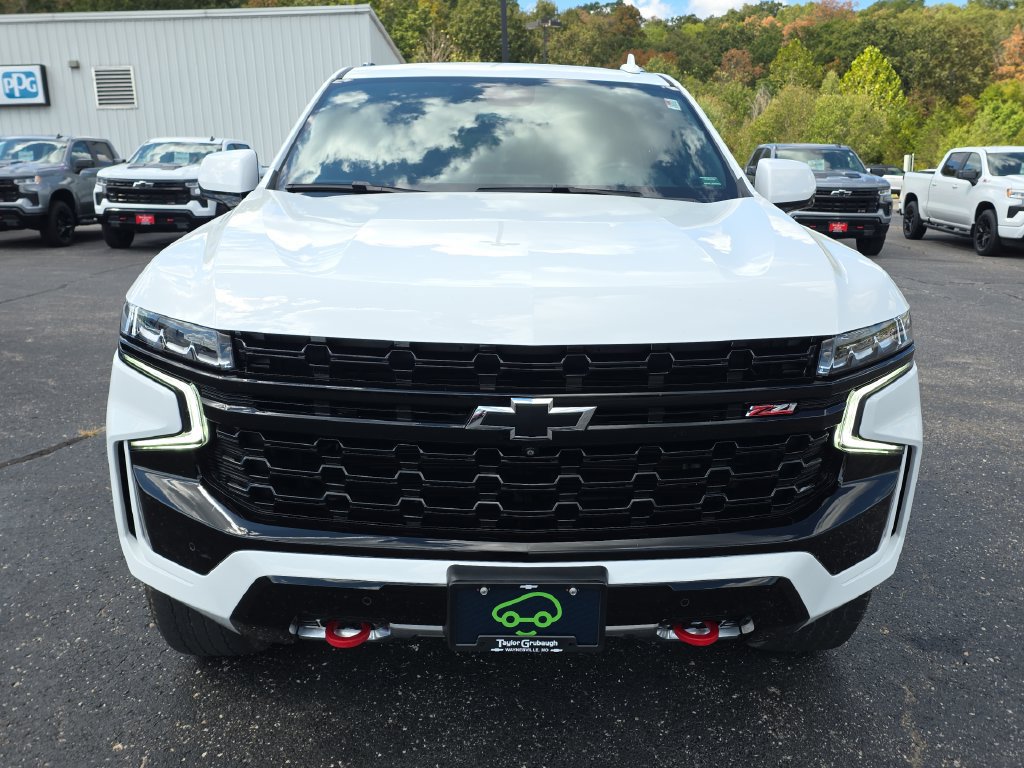 Certified 2024 Chevrolet Suburban Z71 w/ Luxury Package AWD/4WD image 3