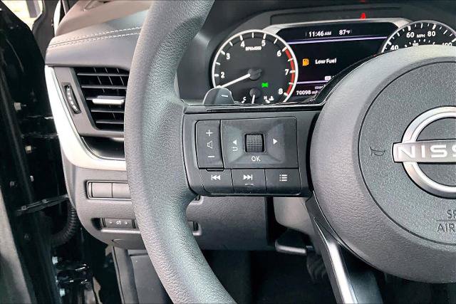 Certified 2023 Nissan Rogue SV FWD image 23