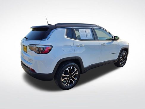 Used 2023 Jeep Compass Limited AWD/4WD image 3