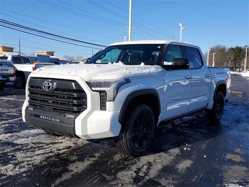 New 2026 Toyota Tundra SR5 image 2