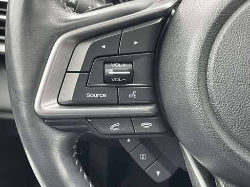 Used 2022 Subaru Outback Touring w/ Popular Package #2 image 10