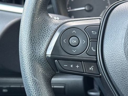 Used 2023 Toyota Corolla LE image 24