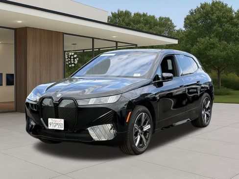 Used 2026 BMW iX xDrive45 image 2