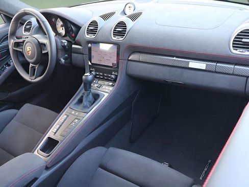 Used 2024 Porsche 718 Boxster Spyder RS RWD image 17
