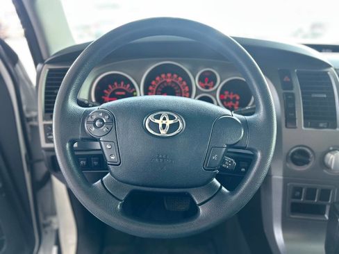 Used 2013 Toyota Tundra 4x4 CrewMax image 46