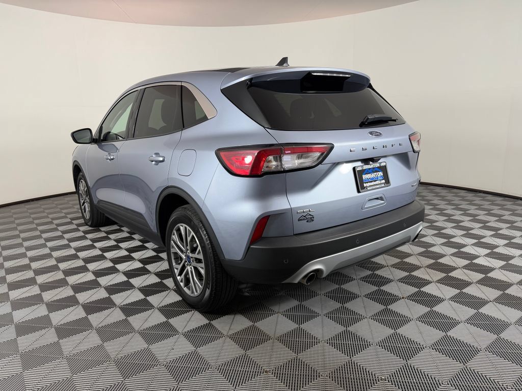 Used 2022 Ford Escape SEL w/ Technology Package AWD/4WD image 5